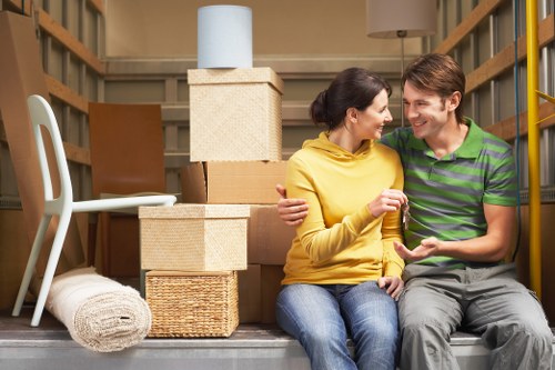 Residential packing services in Northfinchley for household belongings
